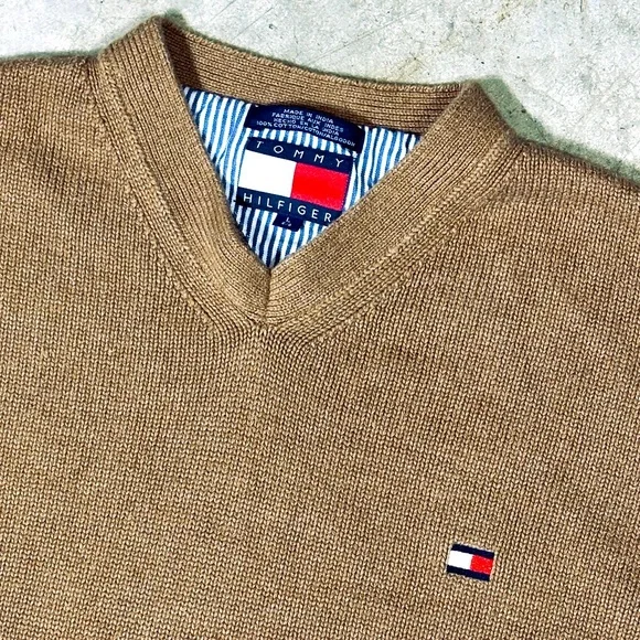 Vintage Tommy Hilfiger Heavy Cotton V-Neck pullover sweater Large - Picture 3 of 9